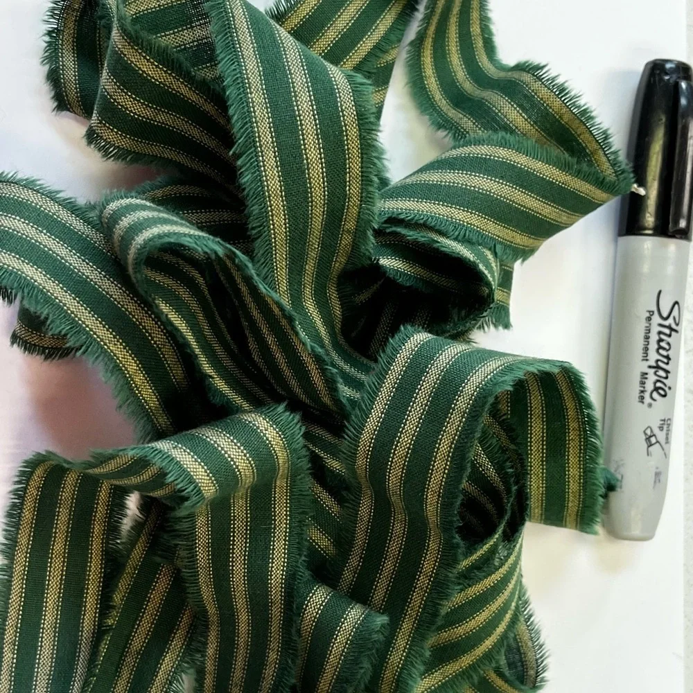 New item 4 Yard Fabric Ribbon Strip 1-1/4” wide HOMESPUN green stripe Christmas